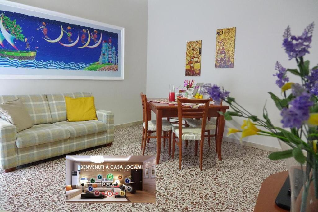 Locami Holiday&houserooms Street Tripolitania 26 Apartment